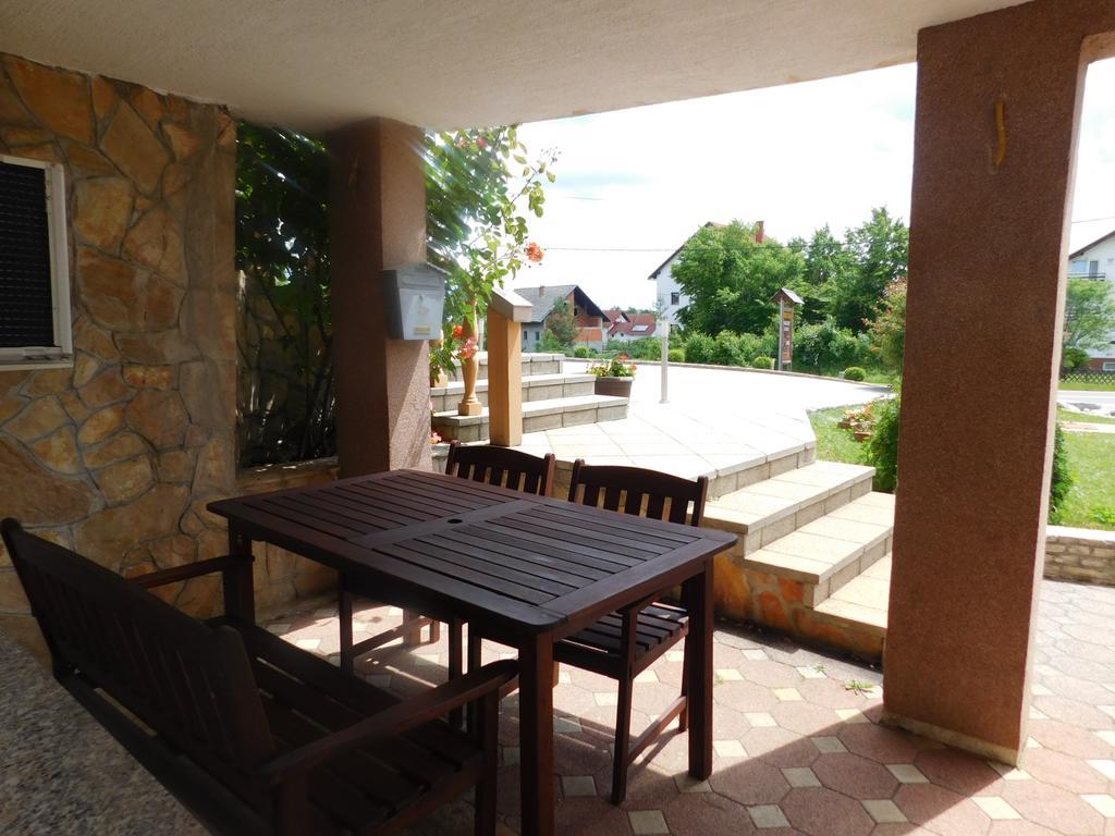 Guesthouse Sara Grabovac  Exterior photo
