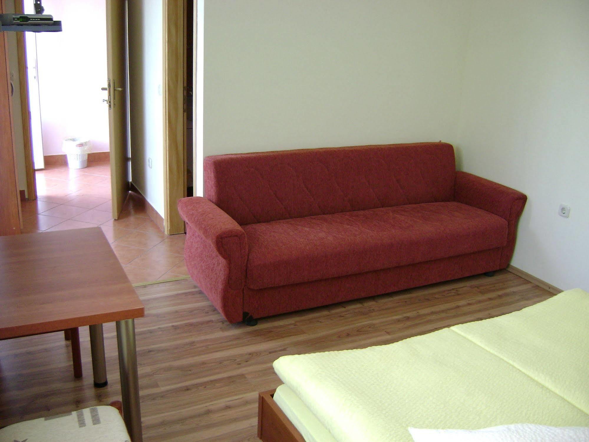 Guesthouse Sara Grabovac  Exterior photo
